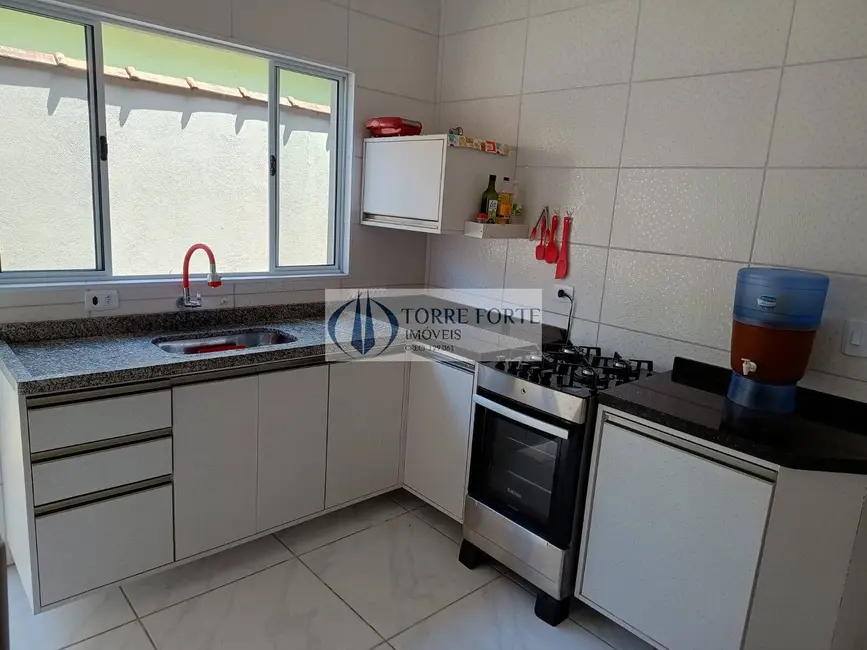 Casa com 2 quartos à venda, 120m2 em Maracanã, Praia Grande - SP - imagem 9 Foto 9 de Casa com 2 quartos à venda, 120m2 em Maracanã, Praia Grande - SP