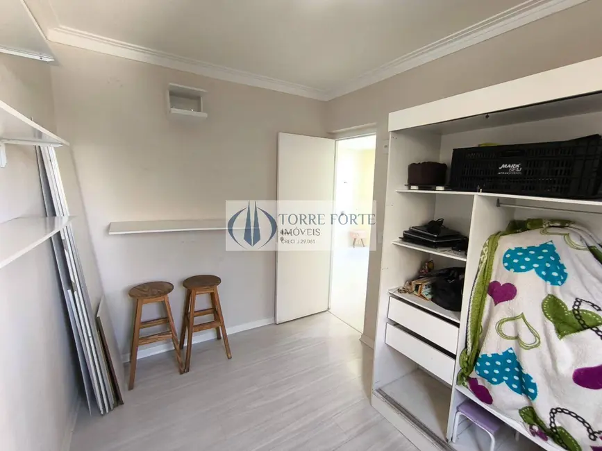 Foto 2 de Apartamento com 2 quartos à venda, 45m2 em Jardim Guilhermino, Guarulhos - SP