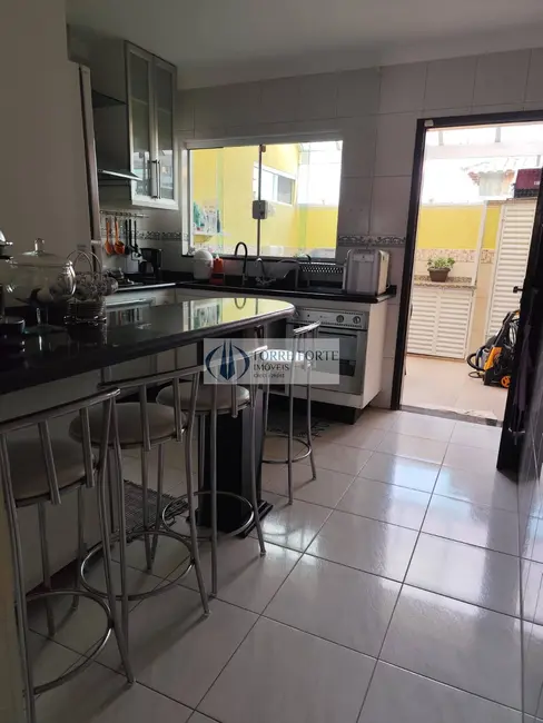 Casa com 3 quartos à venda, 102m2 em Jardim Triana, São Paulo - SP - imagem 9 Foto 9 de Casa com 3 quartos à venda, 102m2 em Jardim Triana, São Paulo - SP