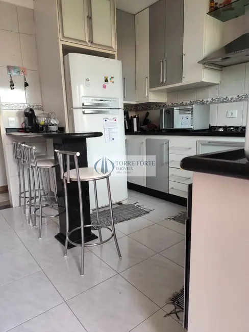 Casa com 3 quartos à venda, 102m2 em Jardim Triana, São Paulo - SP - imagem 6 Foto 6 de Casa com 3 quartos à venda, 102m2 em Jardim Triana, São Paulo - SP