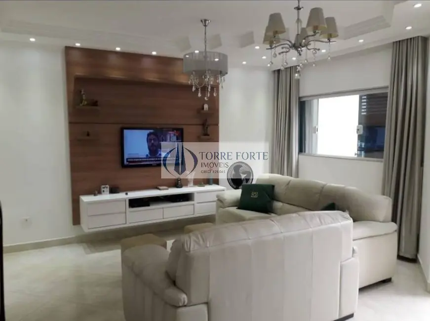 Foto 1 de Casa com 3 quartos à venda, 220m2 em Cidade Mãe do Céu, São Paulo - SP