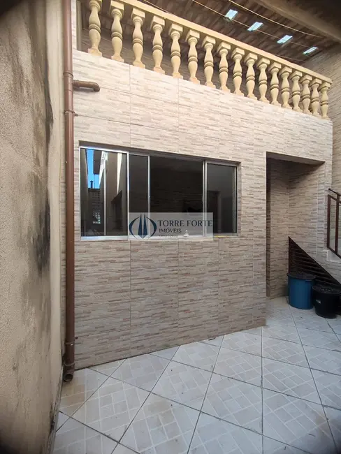 Foto 3 de Casa com 2 quartos à venda, 200m2 em Jardim Marek, Santo Andre - SP