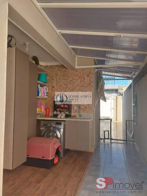 Foto 9 de Casa com 2 quartos à venda, 175m2 em Nova Cerejeira, Atibaia - SP