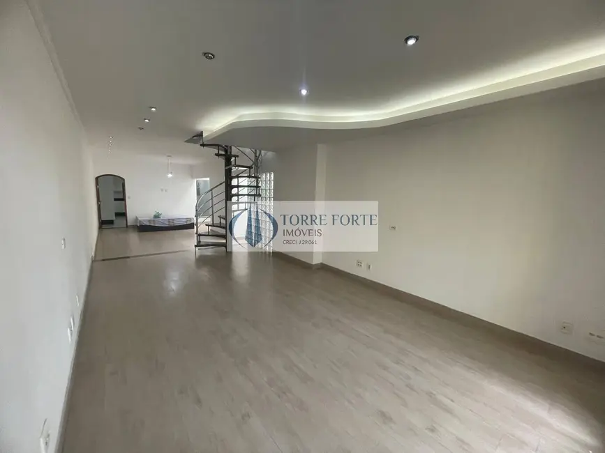 Sobrado com 4 quartos à venda, 312m2 em Jardim Vila Formosa, São Paulo - SP - imagem 4 Foto 4 de Sobrado com 4 quartos à venda, 312m2 em Jardim Vila Formosa, São Paulo - SP