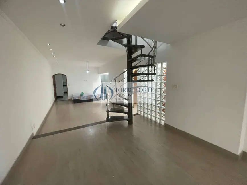 Sobrado com 4 quartos à venda, 312m2 em Jardim Vila Formosa, São Paulo - SP - imagem 2 Foto 2 de Sobrado com 4 quartos à venda, 312m2 em Jardim Vila Formosa, São Paulo - SP