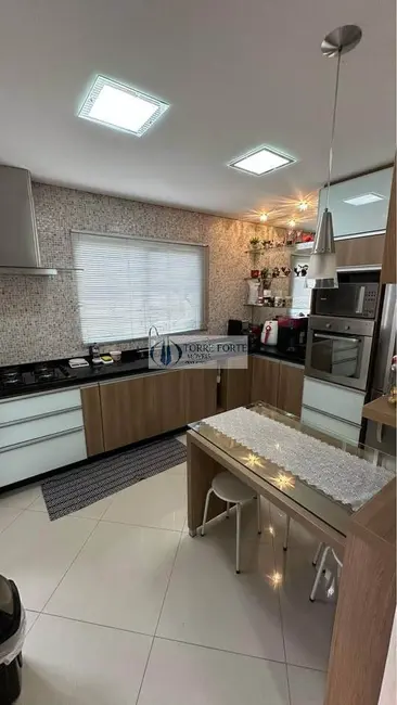 Casa de Condomínio com 3 quartos à venda, 110m2 em Jardim Colônia, Jundiai - SP - imagem 4 Foto 4 de Casa de Condomínio com 3 quartos à venda, 110m2 em Jardim Colônia, Jundiai - SP