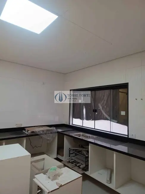 Sobrado com 4 quartos à venda, 250m2 em Interlagos, São Paulo - SP - imagem 3 Foto 3 de Sobrado com 4 quartos à venda, 250m2 em Interlagos, São Paulo - SP