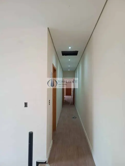 Sobrado com 4 quartos à venda, 250m2 em Interlagos, São Paulo - SP - imagem 4 Foto 4 de Sobrado com 4 quartos à venda, 250m2 em Interlagos, São Paulo - SP