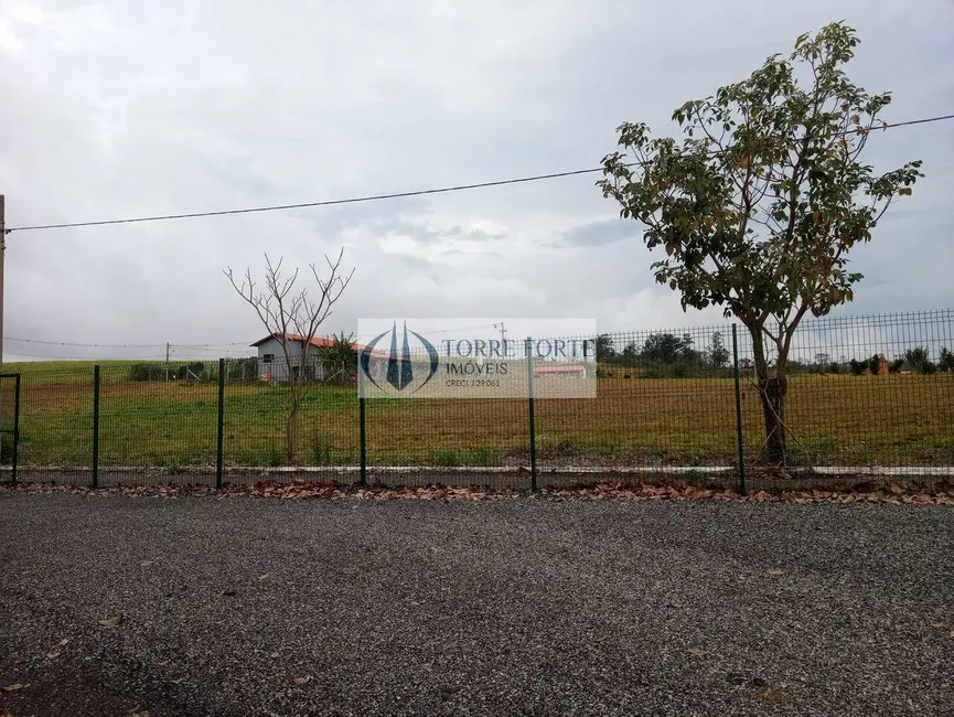 Foto 1 de Lote de Condomínio à venda, 1000m2 em Tiete - SP