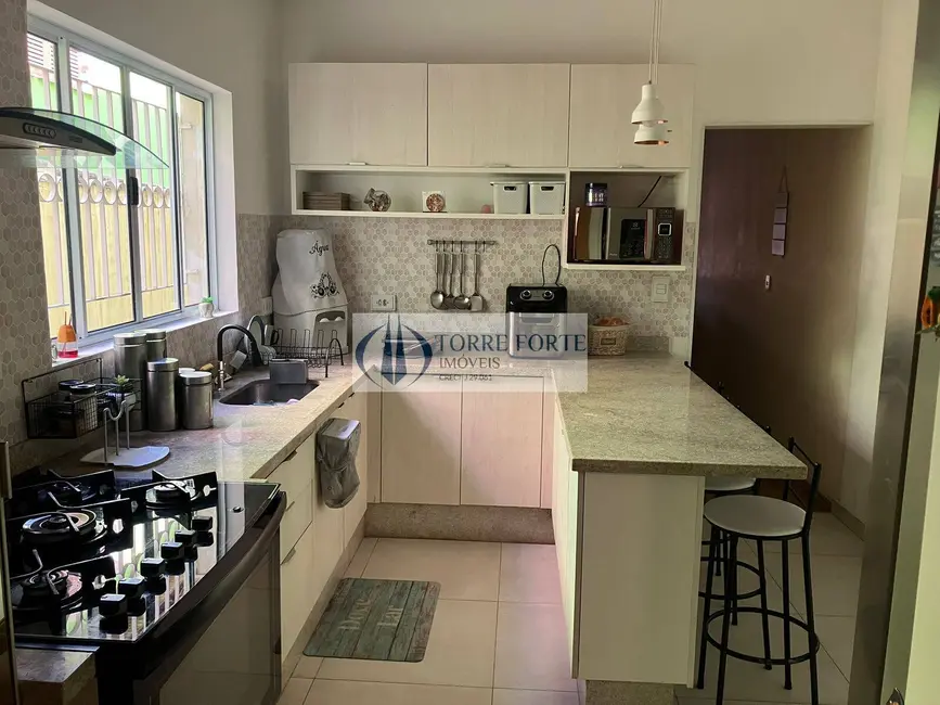 Casa com 4 quartos à venda, 152m2 em Imirim, São Paulo - SP - imagem 5 Foto 5 de Casa com 4 quartos à venda, 152m2 em Imirim, São Paulo - SP