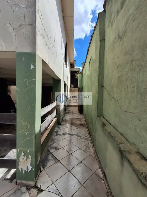 Foto 6 de Casa com 4 quartos à venda, 300m2 em Vila Bertioga, São Paulo - SP