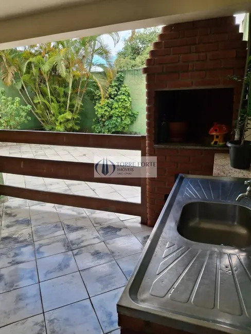 Foto 5 de Casa com 4 quartos à venda, 300m2 em Vila Bertioga, São Paulo - SP