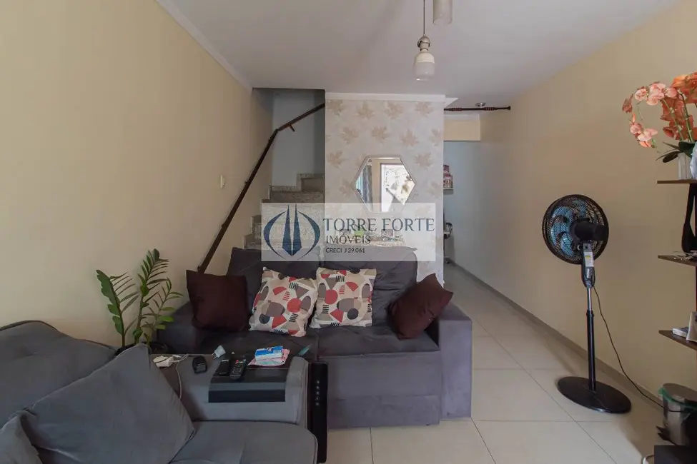 Foto 2 de Casa com 3 quartos à venda, 90m2 em Parque Maria Luiza, São Paulo - SP