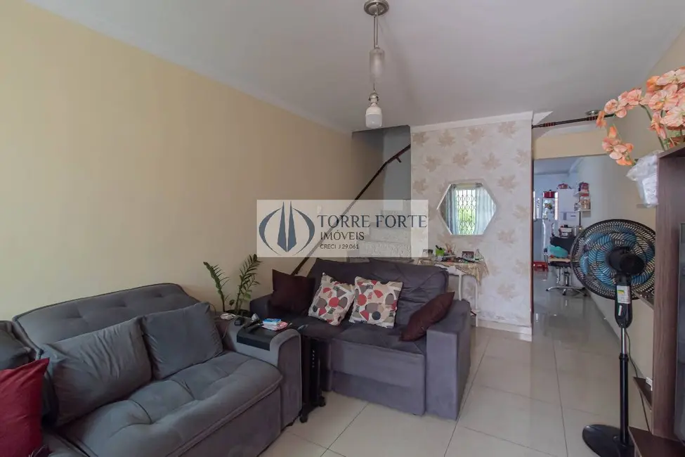 Foto 3 de Casa com 3 quartos à venda, 90m2 em Parque Maria Luiza, São Paulo - SP