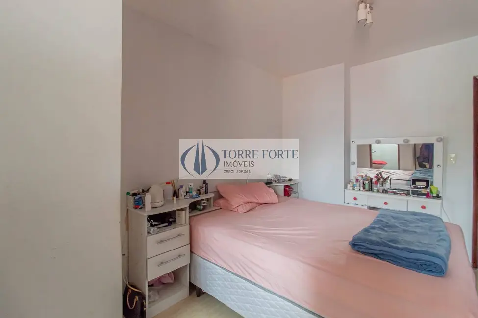 Foto 5 de Casa com 3 quartos à venda, 90m2 em Parque Maria Luiza, São Paulo - SP