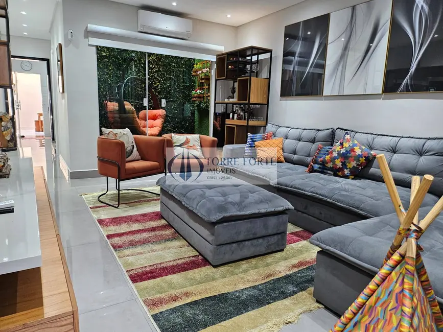 Foto 2 de Casa com 3 quartos à venda, 104m2 em Vila Santa Isabel, São Paulo - SP