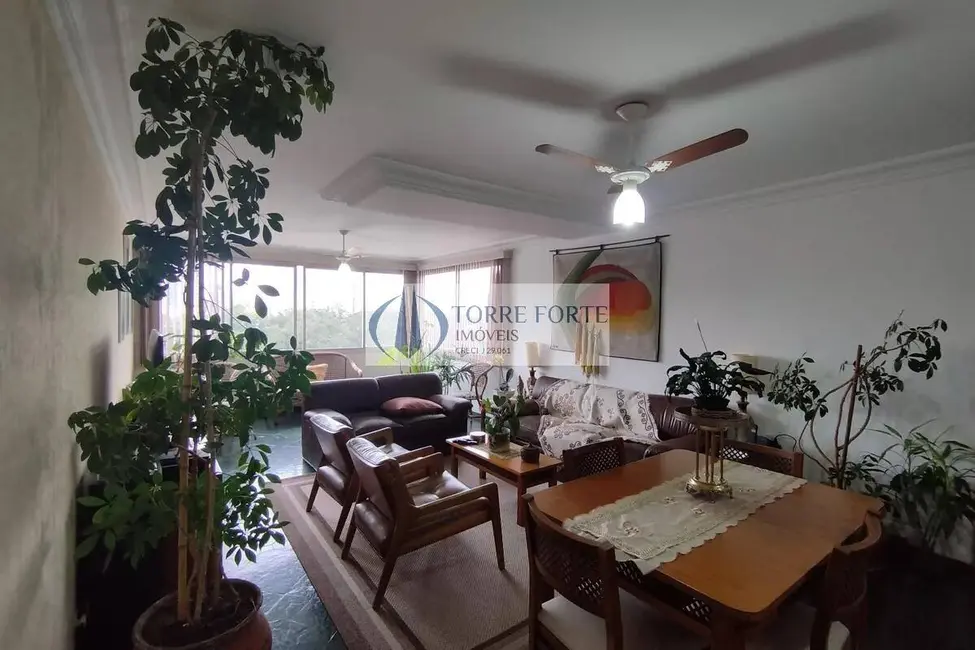 Foto 3 de Apartamento com 3 quartos à venda, 140m2 em Aclimação, São Paulo - SP