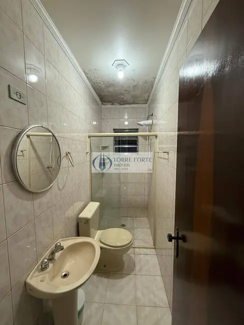 Foto 4 de Casa com 3 quartos à venda, 181m2 em Vila Serralheiro, São Paulo - SP