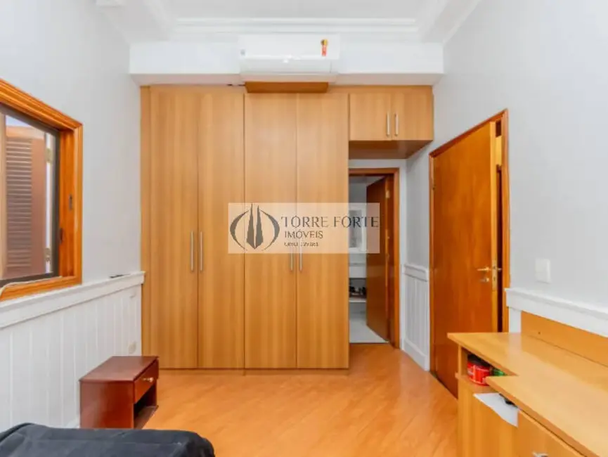 Foto 2 de Casa com 3 quartos à venda, 434m2 em Conjunto Residencial Santa Terezinha, São Paulo - SP