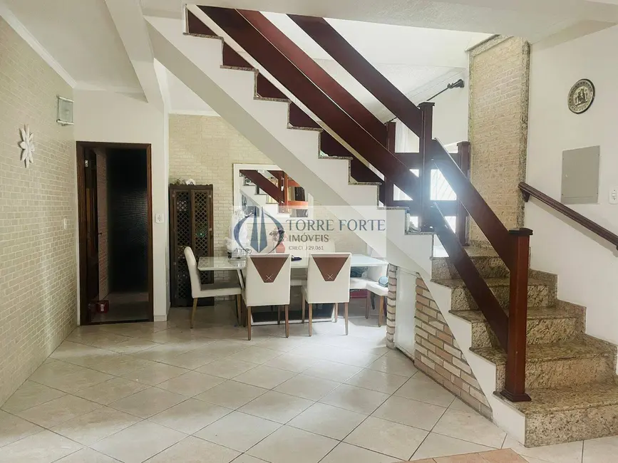 Casa com 6 quartos à venda, 300m2 em Tatuapé, São Paulo - SP - imagem 1 Foto 1 de Casa com 6 quartos à venda, 300m2 em Tatuapé, São Paulo - SP