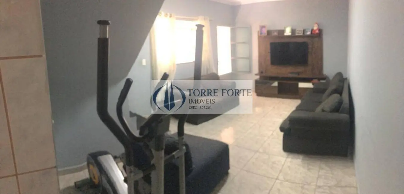 Casa com 3 quartos para alugar, 150m2 em Jardim Colorado, São Paulo - SP - imagem 4 Foto 4 de Casa com 3 quartos para alugar, 150m2 em Jardim Colorado, São Paulo - SP