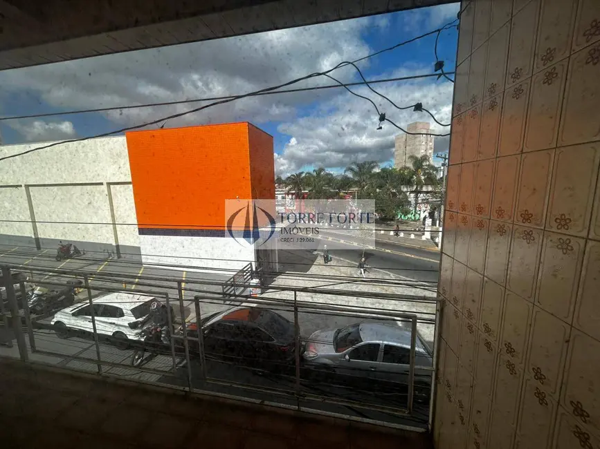 Casa com 3 quartos à venda, 240m2 em Vila Fátima, São Paulo - SP - imagem 1 Foto 1 de Casa com 3 quartos à venda, 240m2 em Vila Fátima, São Paulo - SP