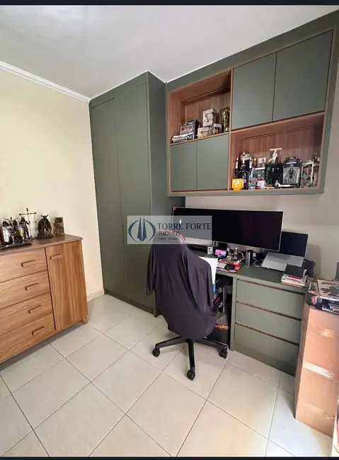 Foto 6 de Casa com 4 quartos à venda, 261m2 em Vila Caju, São Paulo - SP