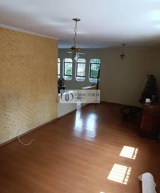 Foto 1 de Sobrado com 3 quartos à venda, 230m2 em Vila Guarani, Santo Andre - SP