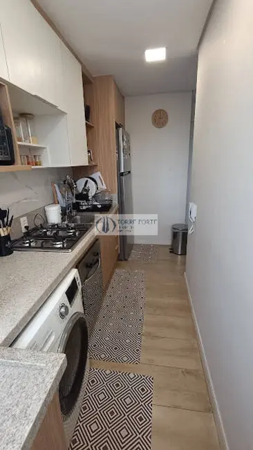 Foto 4 de Apartamento com 2 quartos à venda, 43m2 em Guaianazes, São Paulo - SP