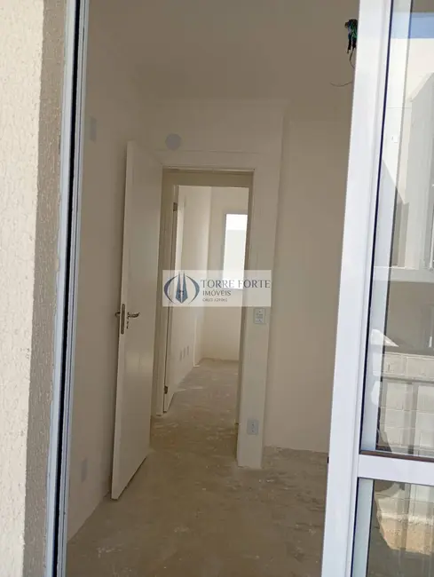 Foto 3 de Casa de Condomínio com 2 quartos à venda, 60m2 em Centreville, Cotia - SP