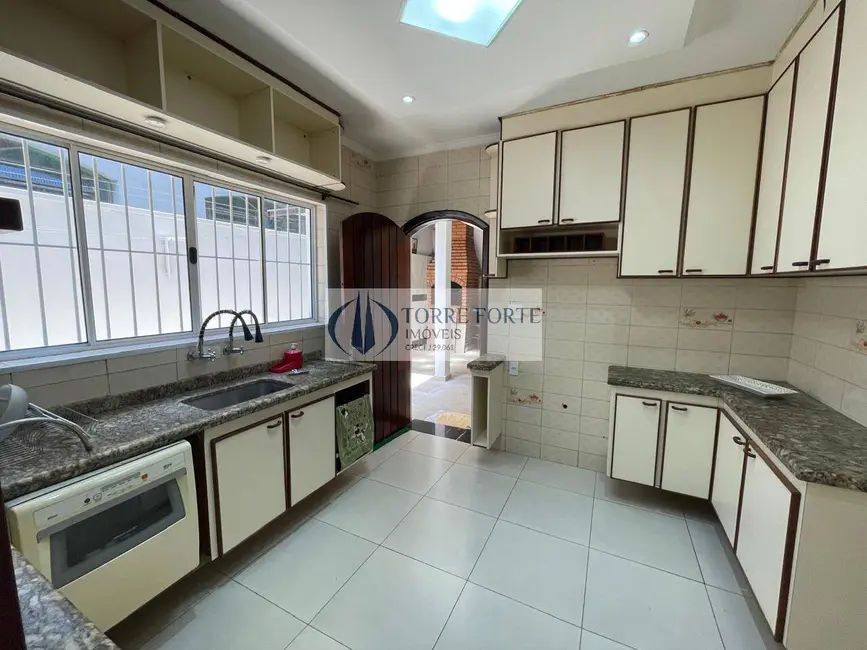 Foto 8 de Casa com 3 quartos à venda, 115m2 em Jardim Piqueroby, São Paulo - SP