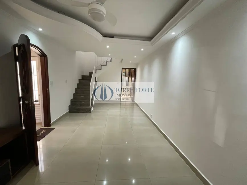 Foto 2 de Casa com 3 quartos à venda, 115m2 em Jardim Piqueroby, São Paulo - SP