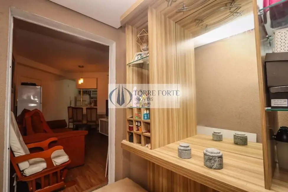 Foto 4 de Apartamento com 2 quartos à venda e para alugar, 52m2 em Jardim Wanda, Taboao Da Serra - SP