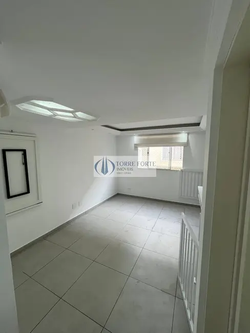Foto 2 de Casa com 2 quartos à venda, 82m2 em Vila Paranaguá, São Paulo - SP