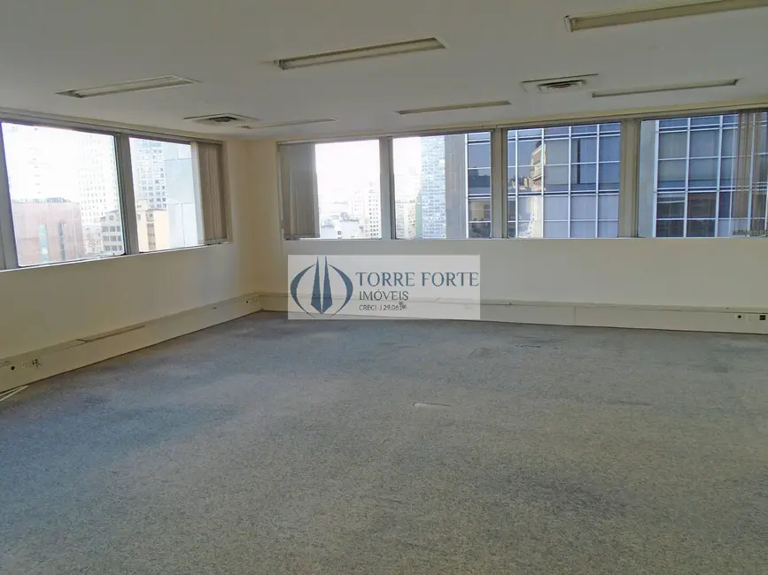 Sala Comercial à venda, 171m2 em Centro, São Paulo - SP - imagem 4 Foto 4 de Sala Comercial à venda, 171m2 em Centro, São Paulo - SP