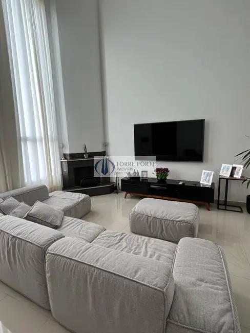 Foto 4 de Casa com 4 quartos à venda, 480m2 em Aruja - SP