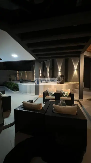 Foto 1 de Casa com 4 quartos à venda, 480m2 em Aruja - SP