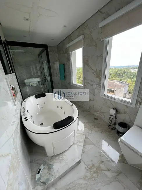 Foto 8 de Casa com 4 quartos à venda, 480m2 em Aruja - SP