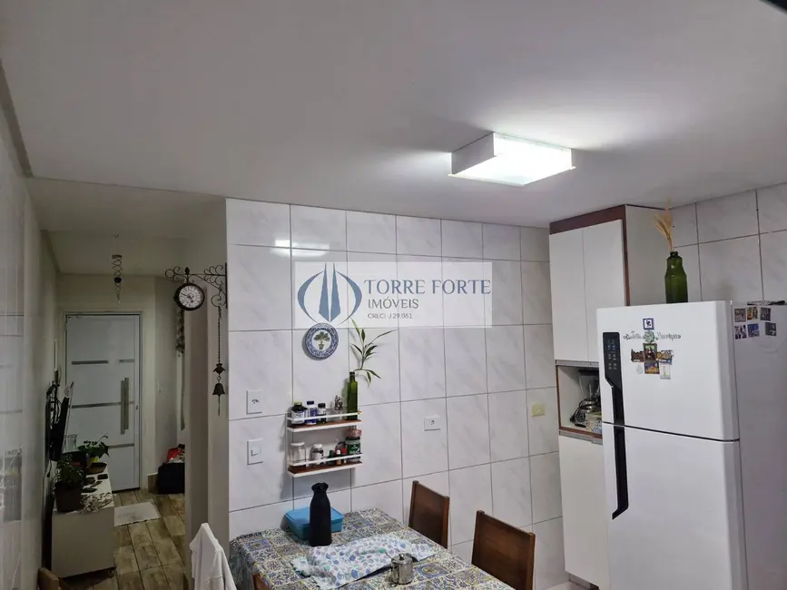 Foto 2 de Casa com 2 quartos à venda, 100m2 em Vila Pires, Santo Andre - SP