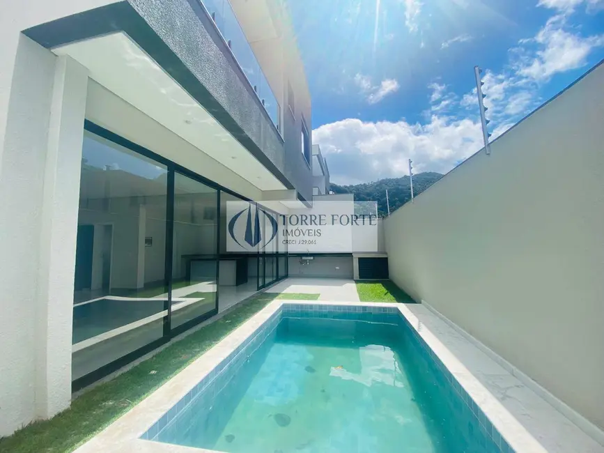 Foto 6 de Casa com 3 quartos à venda, 222m2 em Sao Sebastiao - SP