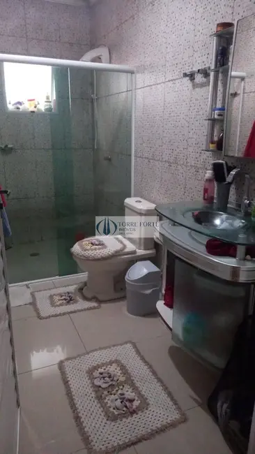 Foto 5 de Casa com 2 quartos à venda, 250m2 em Jardim Cruzeiro, Itapevi - SP