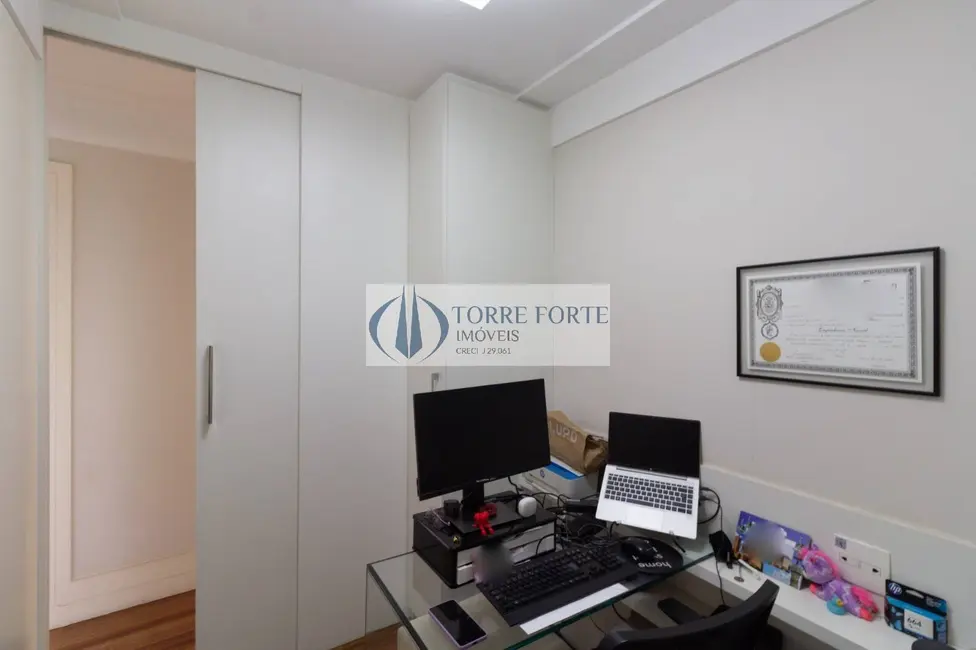 Foto 8 de Apartamento com 3 quartos à venda, 181m2 em Moema, São Paulo - SP