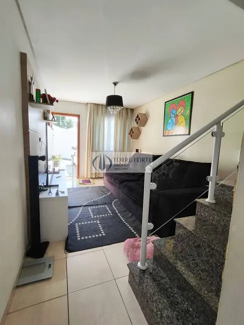 Foto 1 de Casa com 2 quartos à venda, 75m2 em Vila Araguaia, São Paulo - SP