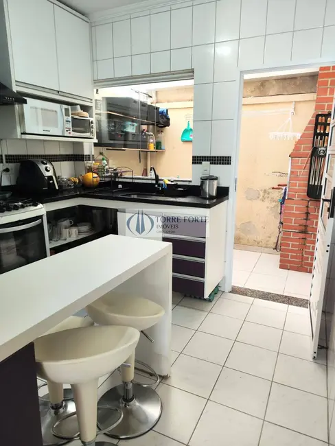 Foto 4 de Casa com 2 quartos à venda, 75m2 em Vila Araguaia, São Paulo - SP