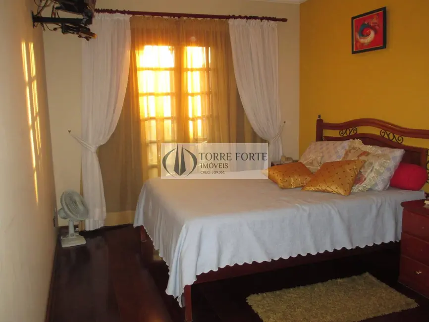 Casa com 3 quartos à venda, 221m2 em Nova Petrópolis, Sao Bernardo Do Campo - SP - imagem 7 Foto 7 de Casa com 3 quartos à venda, 221m2 em Nova Petrópolis, Sao Bernardo Do Campo - SP