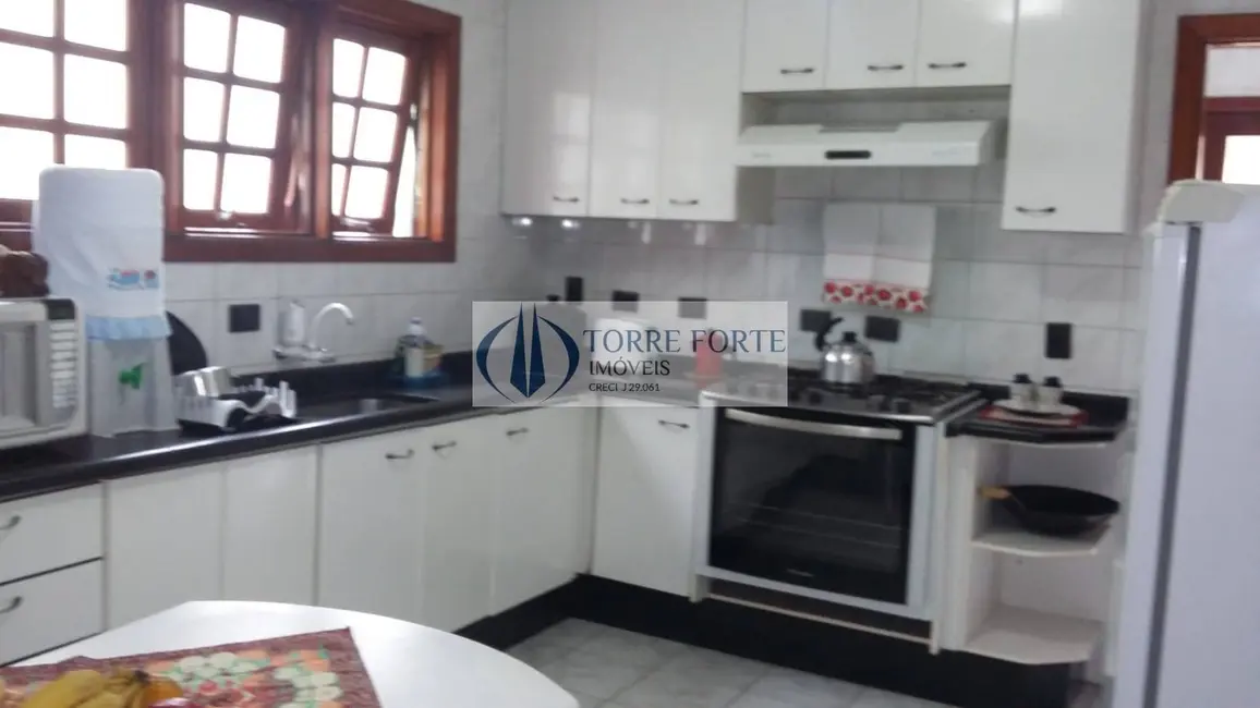 Casa com 3 quartos à venda, 221m2 em Nova Petrópolis, Sao Bernardo Do Campo - SP - imagem 5 Foto 5 de Casa com 3 quartos à venda, 221m2 em Nova Petrópolis, Sao Bernardo Do Campo - SP