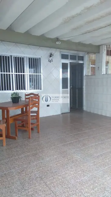 Foto 2 de Casa com 3 quartos à venda, 105m2 em Ocian, Praia Grande - SP