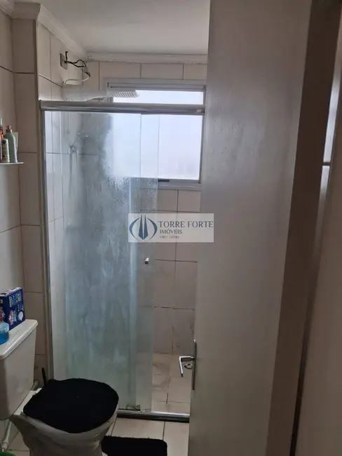 Foto 9 de Apartamento com 2 quartos à venda, 50m2 em Vila Mercês, Carapicuiba - SP