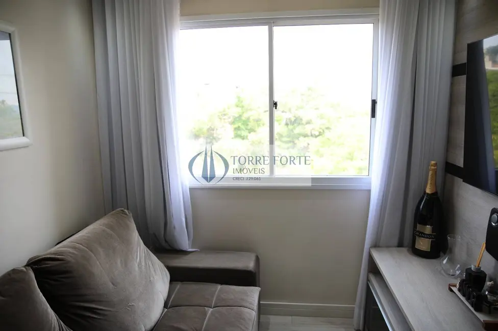 Foto 3 de Apartamento com 2 quartos à venda, 45m2 em Vila Curuçá, São Paulo - SP