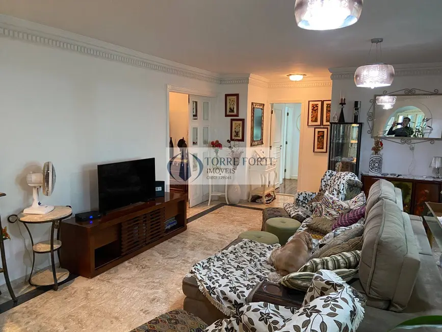 Apartamento com 3 quartos à venda, 230m2 em Pacaembu, São Paulo - SP - imagem 1 Foto 1 de Apartamento com 3 quartos à venda, 230m2 em Pacaembu, São Paulo - SP